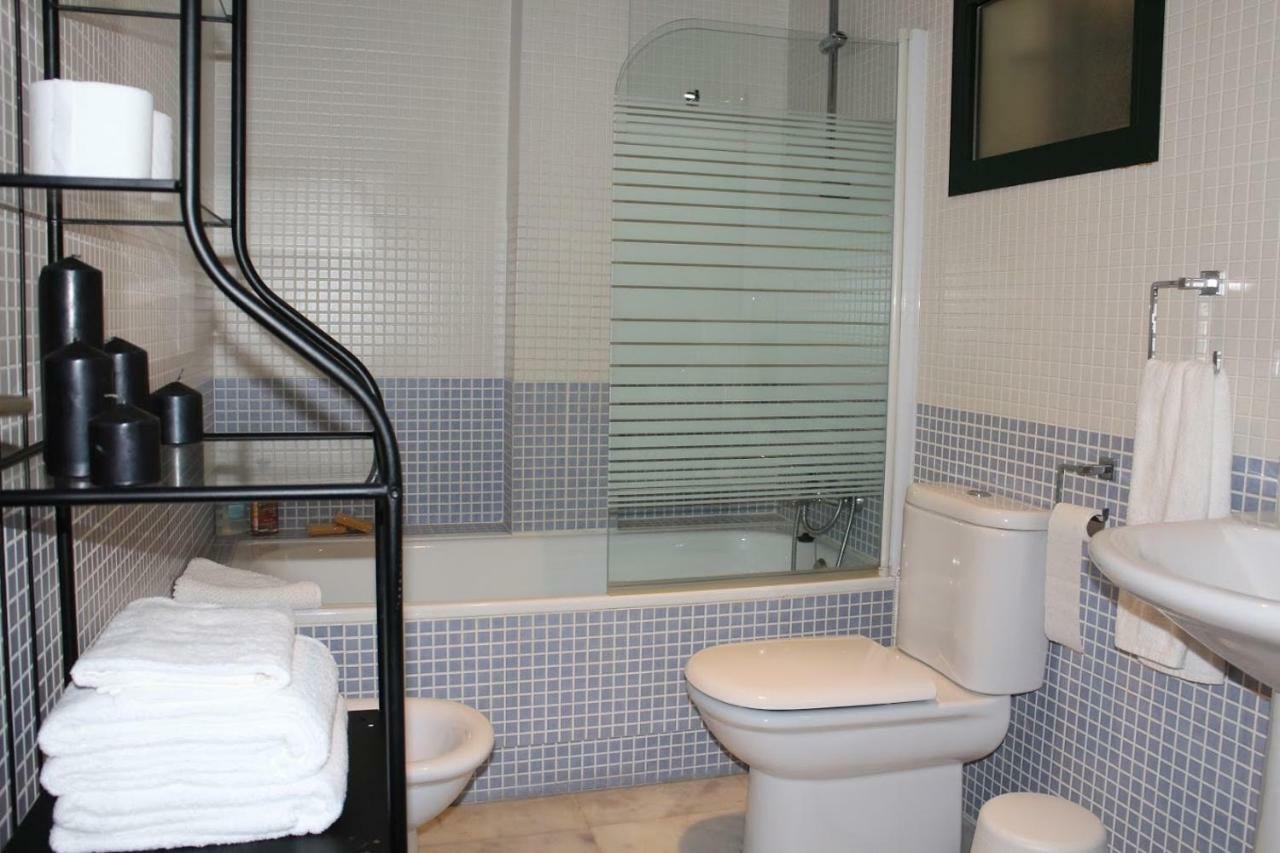 Apartamentos Rg Triana, Calle Castilla Con Patio Seville Ngoại thất bức ảnh