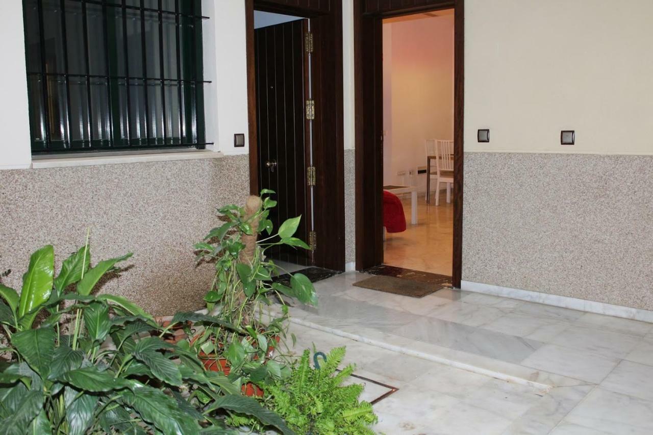 Apartamentos Rg Triana, Calle Castilla Con Patio Seville Ngoại thất bức ảnh